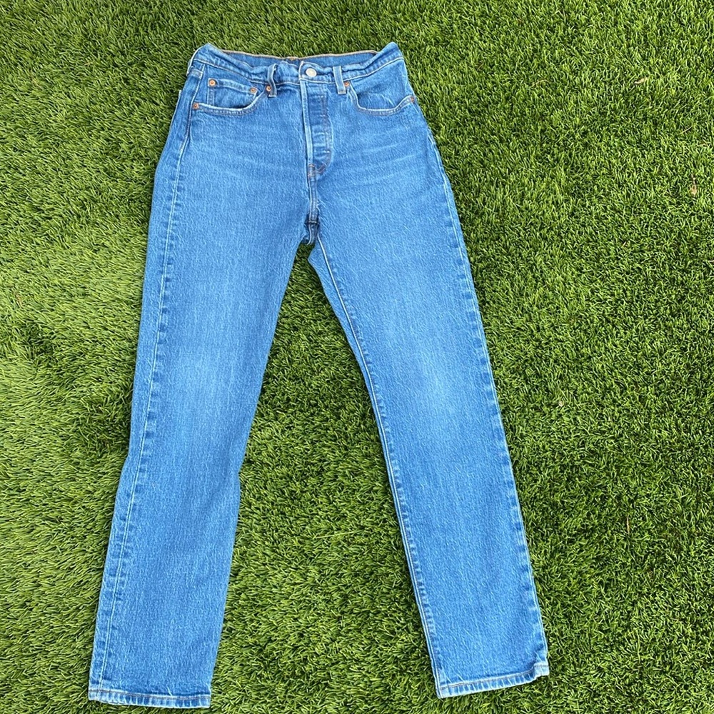 Levi’s 501 27x30 great condition